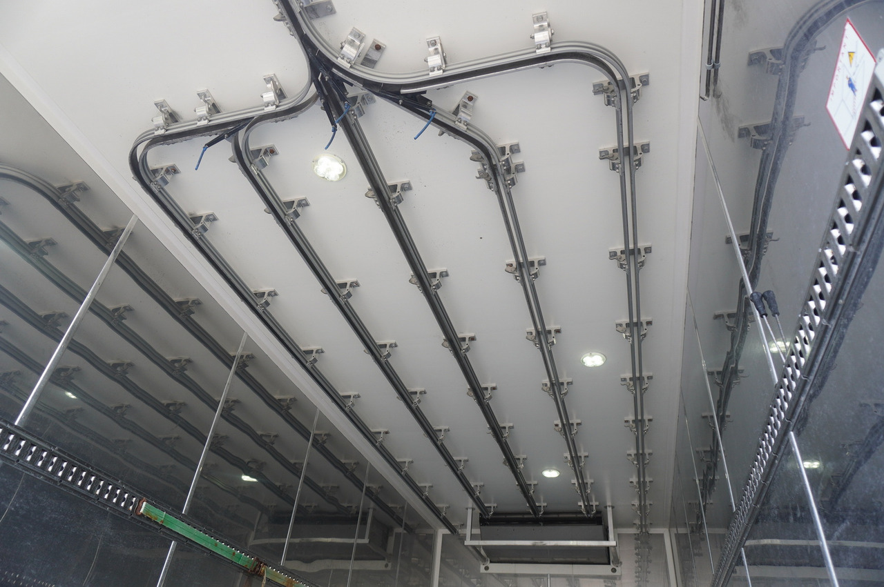 RENAULT D13 / 90 tho km !!! / Meat hook refrigerator / Thermoking T800R / 2 units - Samochód ciężarowy chłodnia: zdjęcie 3 RENAULT D13 / 90 tho km !!! / Meat hook refrigerator / Thermoking T800R / 2 units - Samochód ciężarowy chłodnia: zdjęcie 3