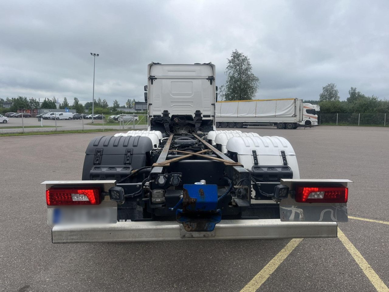 SCANIA R560 B8x4*4 / Chassis / sleeper cab / Power take-off - Samochód ciężarowe pod zabudowę: zdjęcie 5 SCANIA R560 B8x4*4 / Chassis / sleeper cab / Power take-off - Samochód ciężarowe pod zabudowę: zdjęcie 5