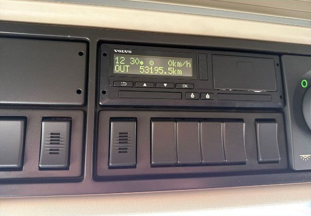 VOLVO FM 460 6X2*4 / HIAB ULT21S61 hooklift / 50 tho. km! / 2022 - Ciężarówka hakowiec: zdjęcie 2 VOLVO FM 460 6X2*4 / HIAB ULT21S61 hooklift / 50 tho. km! / 2022 - Ciężarówka hakowiec: zdjęcie 2