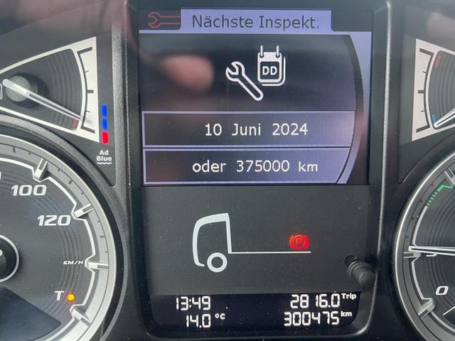 DAF XF 530 FT SSC Retarder Standklima Navigation - Ciągnik siodłowy: zdjęcie 2 DAF XF 530 FT SSC Retarder Standklima Navigation - Ciągnik siodłowy: zdjęcie 2