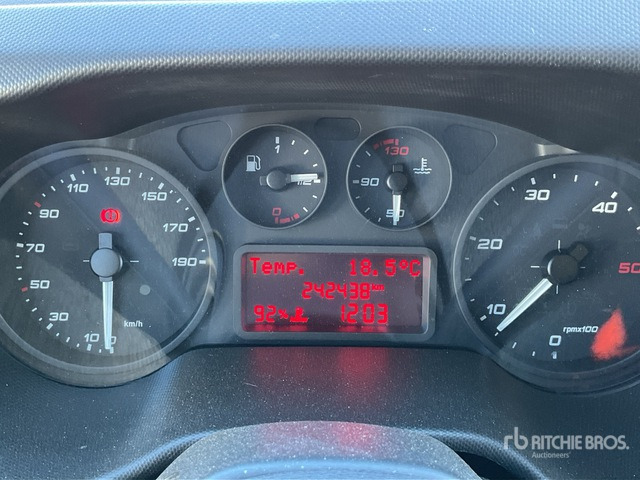 2019 Iveco Daily 70C18 4x2 Van Truck - Samochód ciężarowy furgon: zdjęcie 3 2019 Iveco Daily 70C18 4x2 Van Truck - Samochód ciężarowy furgon: zdjęcie 3