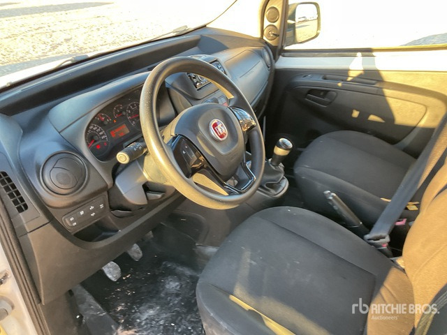 2018 Fiat Fiorino Cargo Van - Samochód dostawczy: zdjęcie 5 2018 Fiat Fiorino Cargo Van - Samochód dostawczy: zdjęcie 5