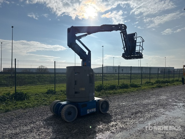 2008 Genie Z-30/20N Electric Articulating Boom Lift - Podnośnik przegubowy: zdjęcie 3 2008 Genie Z-30/20N Electric Articulating Boom Lift - Podnośnik przegubowy: zdjęcie 3