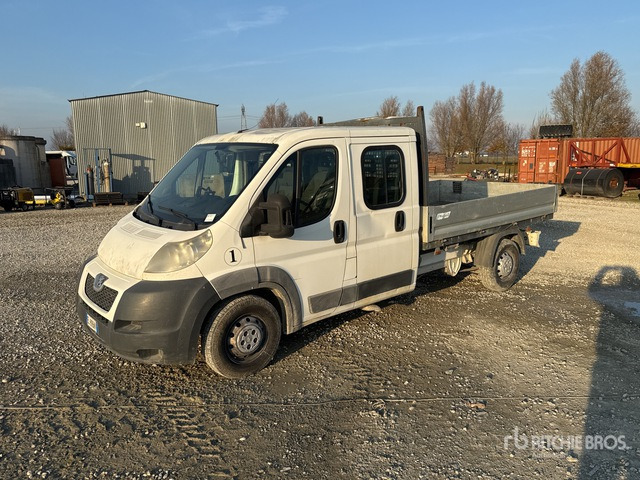 2012 Peugeot Boxer Crew Cab Flatbed Truck - Samochód ciężarowy skrzyniowy/ Platforma: zdjęcie 1 2012 Peugeot Boxer Crew Cab Flatbed Truck - Samochód ciężarowy skrzyniowy/ Platforma: zdjęcie 1