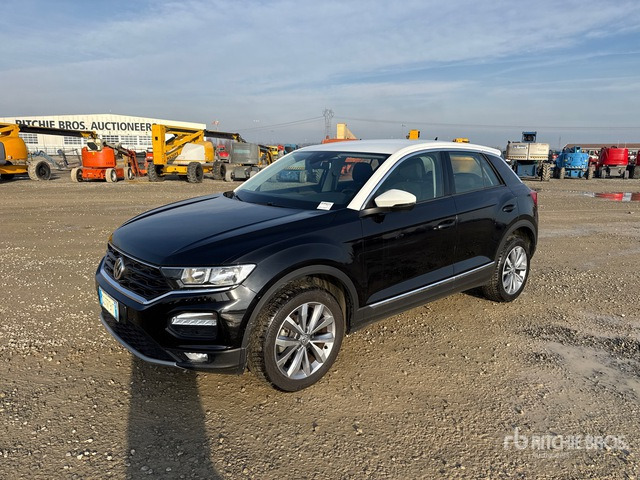 2020 Volkswagen T-Roc 1.5 TSI ACT BUSINESS DSG SUV - SUV: zdjęcie 1 2020 Volkswagen T-Roc 1.5 TSI ACT BUSINESS DSG SUV - SUV: zdjęcie 1