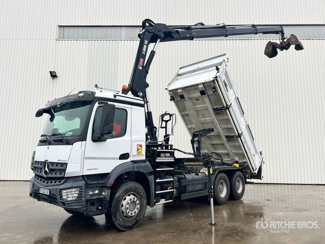 2020 Mercedes-Benz Arocs 2640 2019 Hiab BL158HD01417 5000 kg ... Dump Truck with Crane - Wywrotka: zdjęcie 2 2020 Mercedes-Benz Arocs 2640 2019 Hiab BL158HD01417 5000 kg ... Dump Truck with Crane - Wywrotka: zdjęcie 2