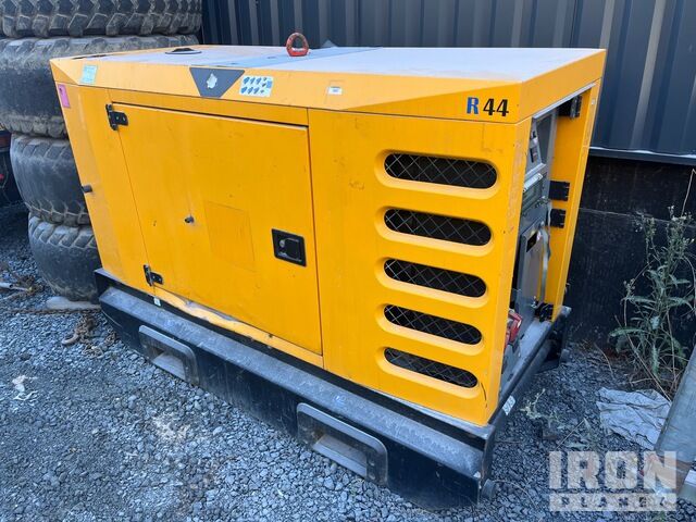 Sdmo R44 Generator Set - Generator budowlany: zdjęcie 2 Sdmo R44 Generator Set - Generator budowlany: zdjęcie 2