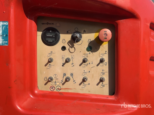 2016 Skyjack SJ51AJ 4WD Diesel Articulating Boom Lift - Podnośnik przegubowy: zdjęcie 5 2016 Skyjack SJ51AJ 4WD Diesel Articulating Boom Lift - Podnośnik przegubowy: zdjęcie 5