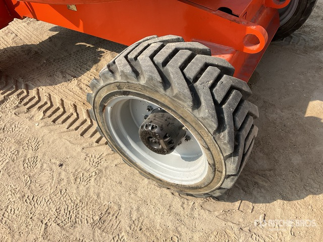 2007 JLG 450AJ 4WD Diesel Articulating Boom Lift - Podnośnik przegubowy: zdjęcie 4 2007 JLG 450AJ 4WD Diesel Articulating Boom Lift - Podnośnik przegubowy: zdjęcie 4