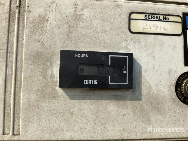 2007 Nifty-Lift 210SD 4WD Diesel Articulating Boom Lift - Podnośnik przegubowy: zdjęcie 4 2007 Nifty-Lift 210SD 4WD Diesel Articulating Boom Lift - Podnośnik przegubowy: zdjęcie 4