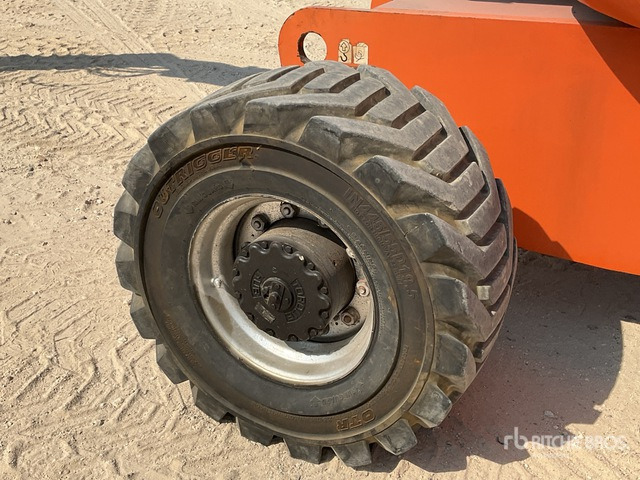 2010 JLG 800AJ 4WD Diesel Articulating Boom Lift - Podnośnik przegubowy: zdjęcie 4 2010 JLG 800AJ 4WD Diesel Articulating Boom Lift - Podnośnik przegubowy: zdjęcie 4