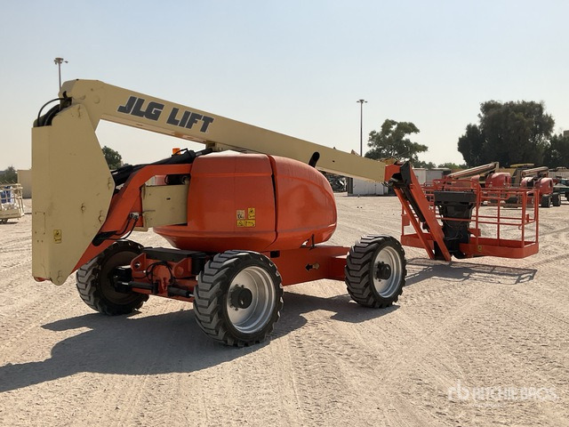 2012 JLG 600AJ 4WD Diesel Articulating Boom Lift - Podnośnik przegubowy: zdjęcie 3 2012 JLG 600AJ 4WD Diesel Articulating Boom Lift - Podnośnik przegubowy: zdjęcie 3