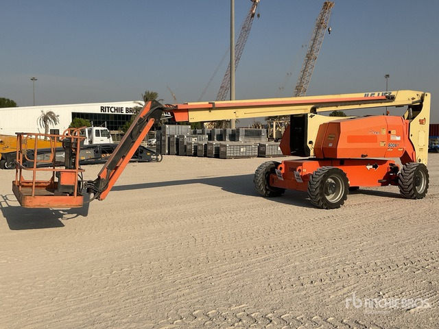 2014 JLG 800AJ 4WD Diesel Articulating Boom Lift - Podnośnik przegubowy: zdjęcie 2 2014 JLG 800AJ 4WD Diesel Articulating Boom Lift - Podnośnik przegubowy: zdjęcie 2