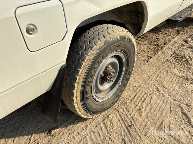 2018 Toyota Land Cruiser 78R 4x4 SUV - SUV: zdjęcie 4 2018 Toyota Land Cruiser 78R 4x4 SUV - SUV: zdjęcie 4