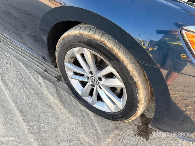 2020 Volkswagen Passat Automobile - Samochód osobowy: zdjęcie 4 2020 Volkswagen Passat Automobile - Samochód osobowy: zdjęcie 4