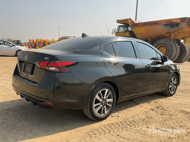 2021 Nissan Versa Automobile - Samochód osobowy: zdjęcie 3 2021 Nissan Versa Automobile - Samochód osobowy: zdjęcie 3