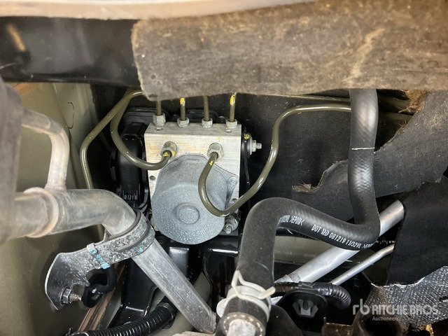 2021 Nissan Versa Automobile - Samochód osobowy: zdjęcie 4 2021 Nissan Versa Automobile - Samochód osobowy: zdjęcie 4