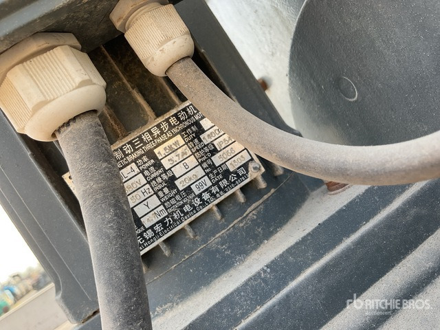 2015 Platform Hoist LTD 630 Electric Work Platform - Osprzęt do Maszyn budowlanych: zdjęcie 5 2015 Platform Hoist LTD 630 Electric Work Platform - Osprzęt do Maszyn budowlanych: zdjęcie 5