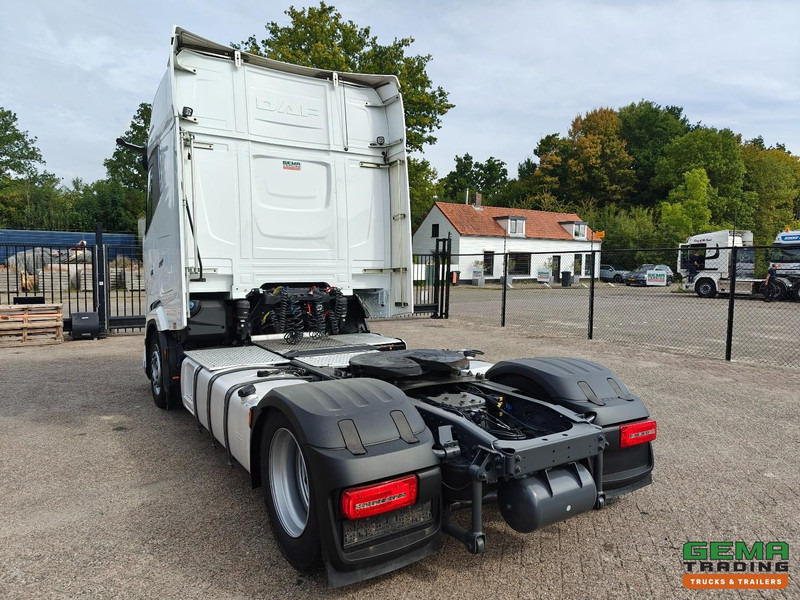 DAF XG+ 4x2 Euro6E - MEGA/Lowdeck - Retarder - Dubbele tanks - MirrorCam - 306.000KM! - Ciągnik siodłowy: zdjęcie 4 DAF XG+ 4x2 Euro6E - MEGA/Lowdeck - Retarder - Dubbele tanks - MirrorCam - 306.000KM! - Ciągnik siodłowy: zdjęcie 4
