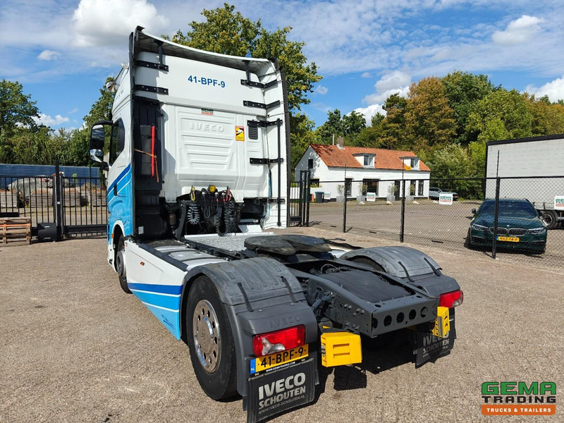 Iveco S-WAY 420 4x2 Euro6D - Dubbele Tanks - StandAirco - Navi - SMARTTacho V2 - 04/2026 APK - Ciągnik siodłowy: zdjęcie 4 Iveco S-WAY 420 4x2 Euro6D - Dubbele Tanks - StandAirco - Navi - SMARTTacho V2 - 04/2026 APK - Ciągnik siodłowy: zdjęcie 4