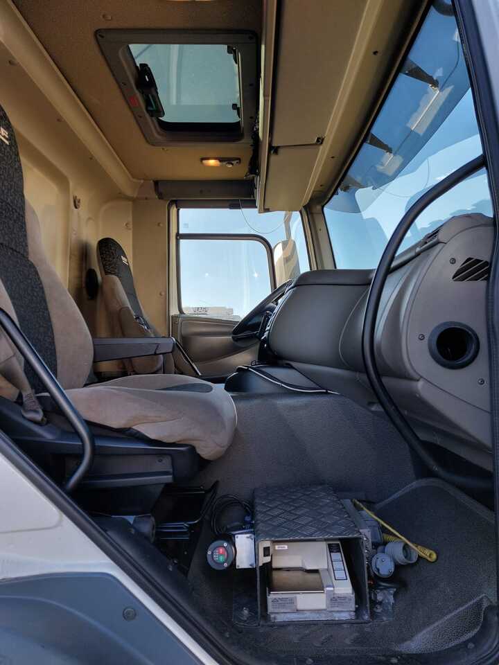 DAF FAN CF85 - Samochód ciężarowy cysterna: zdjęcie 3 DAF FAN CF85 - Samochód ciężarowy cysterna: zdjęcie 3