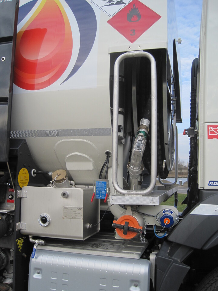 VOLVO FM - Samochód ciężarowy cysterna: zdjęcie 2 VOLVO FM - Samochód ciężarowy cysterna: zdjęcie 2