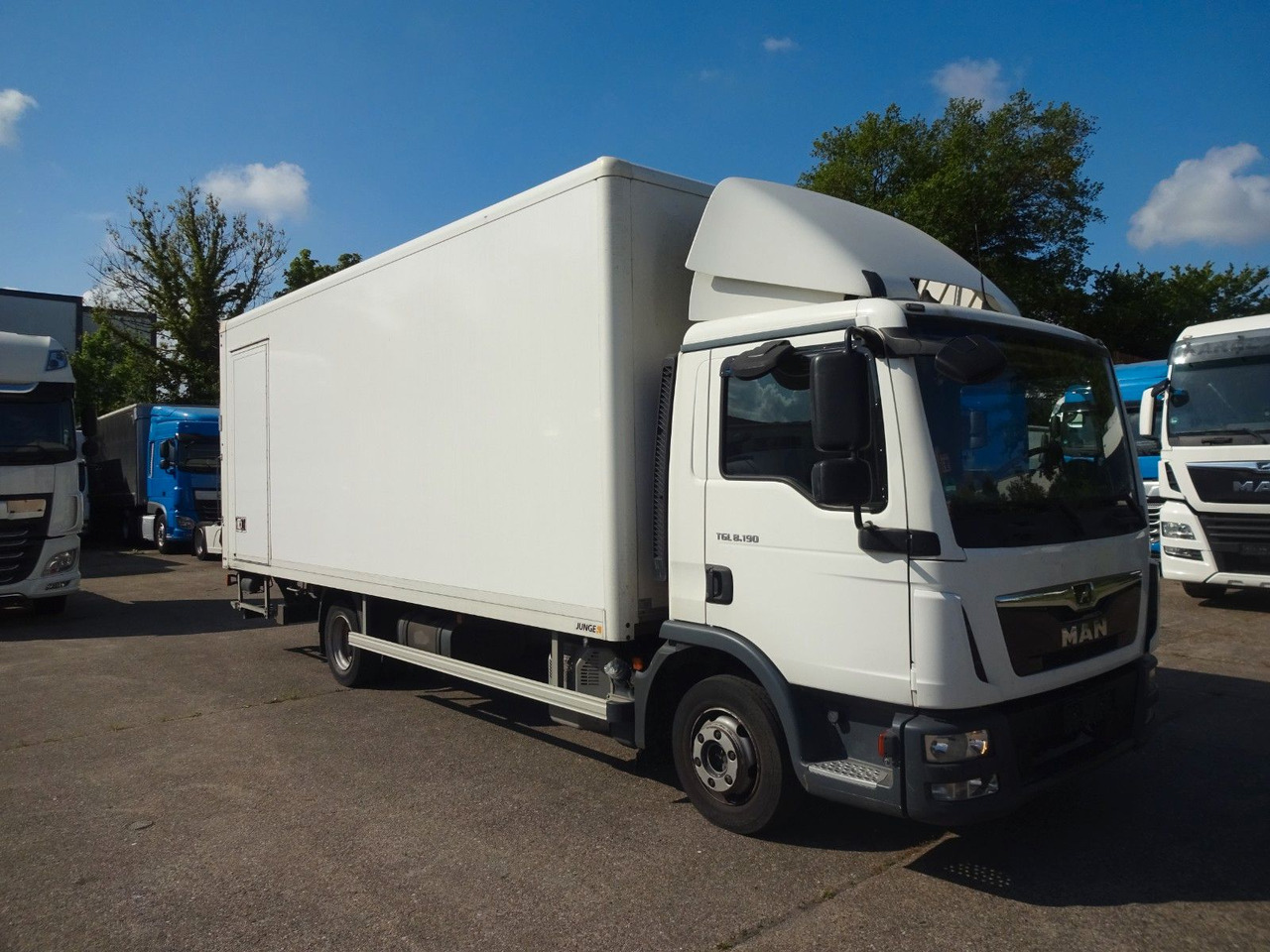 MAN TGL 8.190, LBW, Luft, Tempomat, Standheizung - Dostawczy kontener: zdjęcie 1 MAN TGL 8.190, LBW, Luft, Tempomat, Standheizung - Dostawczy kontener: zdjęcie 1