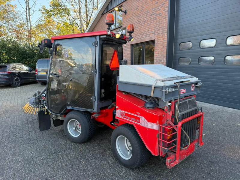 Nimos DM-Trac 205 OKB-70- Onkruidborstelmachine Werktuigendrager 4X Hydraulische functie - Zamiatarka przemysłowa: zdjęcie 3 Nimos DM-Trac 205 OKB-70- Onkruidborstelmachine Werktuigendrager 4X Hydraulische functie - Zamiatarka przemysłowa: zdjęcie 3