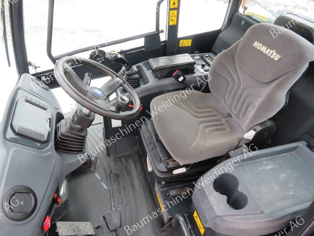 Ładowarka kołowa Komatsu WA 70 M-8: zdjęcie 10 Ładowarka kołowa Komatsu WA 70 M-8: zdjęcie 10