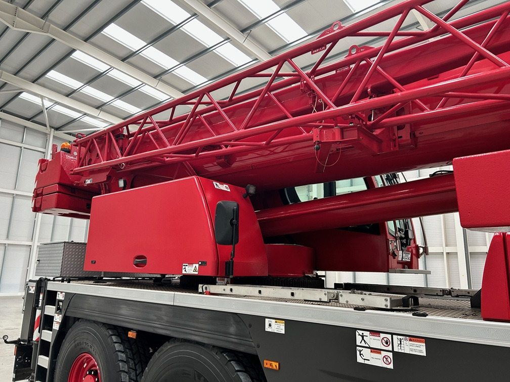 Żuraw/ Dźwig LIEBHERR LTM1060-3.1: zdjęcie 9 Żuraw/ Dźwig LIEBHERR LTM1060-3.1: zdjęcie 9