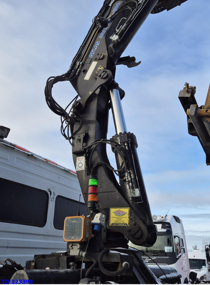 ATLAS 332.3E + Jib - Żuraw przeładunkowy: zdjęcie 2 ATLAS 332.3E + Jib - Żuraw przeładunkowy: zdjęcie 2