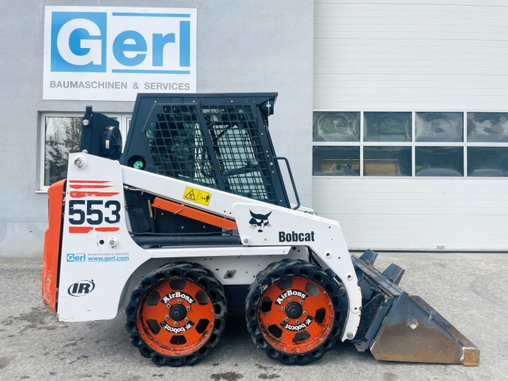 Bobcat 553 (3998) - Miniładowarka: zdjęcie 3 Bobcat 553 (3998) - Miniładowarka: zdjęcie 3