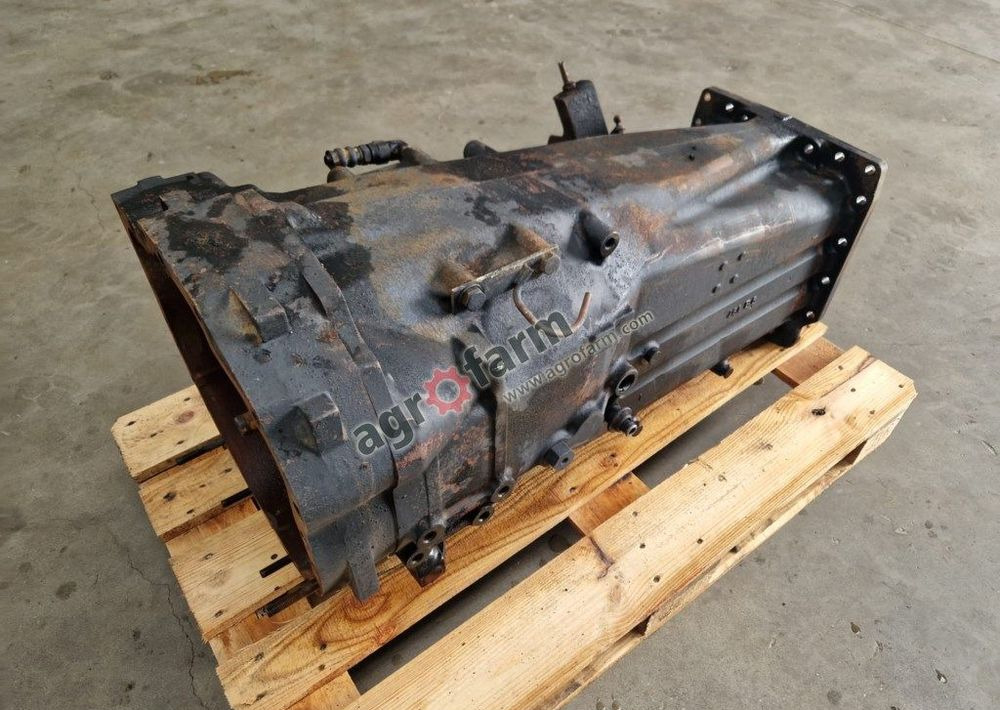 Skrzynia biegów Massey Ferguson 6265 - Skrzynia biegów: zdjęcie 2 Skrzynia biegów Massey Ferguson 6265 - Skrzynia biegów: zdjęcie 2