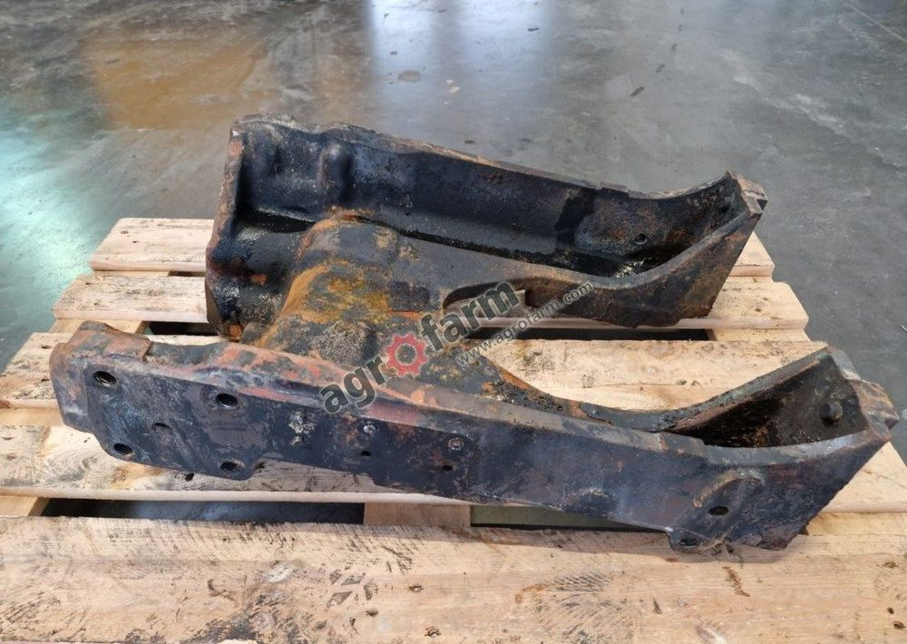 Suport przedni Massey Ferguson 6170, 6180, 6190 - Nadwozie i zewnętrzne elementy: zdjęcie 1 Suport przedni Massey Ferguson 6170, 6180, 6190 - Nadwozie i zewnętrzne elementy: zdjęcie 1