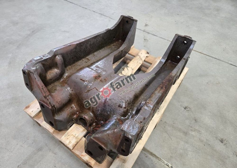Suport przedni Massey Ferguson 6170, 6180, 6190 - Nadwozie i zewnętrzne elementy: zdjęcie 4 Suport przedni Massey Ferguson 6170, 6180, 6190 - Nadwozie i zewnętrzne elementy: zdjęcie 4