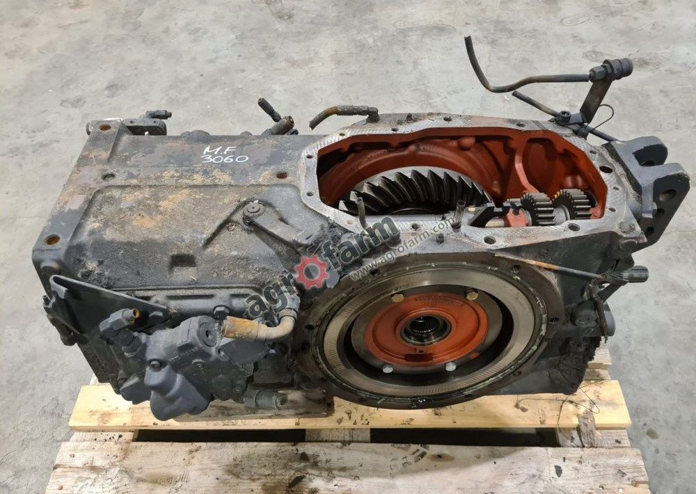 Tylny most Massey Ferguson 3080 3582429M1 - Skrzynia biegów: zdjęcie 3 Tylny most Massey Ferguson 3080 3582429M1 - Skrzynia biegów: zdjęcie 3