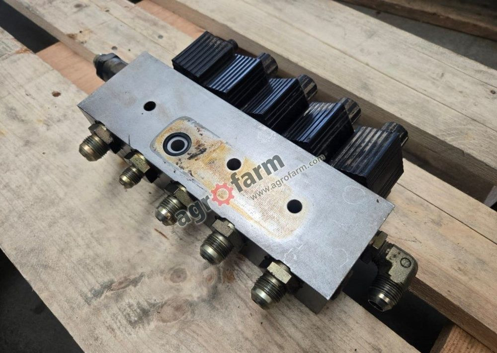 Zawór przyspieszacza Valtra T170, T171, T140 - Hydraulika: zdjęcie 3 Zawór przyspieszacza Valtra T170, T171, T140 - Hydraulika: zdjęcie 3