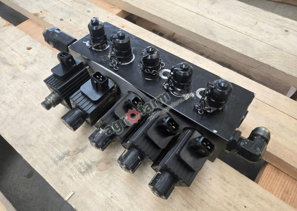 Zawór przyspieszacza Valtra T170, T171, T140 - Hydraulika: zdjęcie 1 Zawór przyspieszacza Valtra T170, T171, T140 - Hydraulika: zdjęcie 1