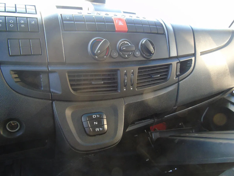 Iveco Eurocargo 120E19 + euro 6 + lift + BROKEN ENGINE - Samochód ciężarowy furgon: zdjęcie 5 Iveco Eurocargo 120E19 + euro 6 + lift + BROKEN ENGINE - Samochód ciężarowy furgon: zdjęcie 5