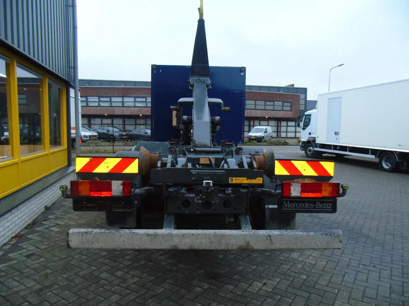 Mercedes-Benz Actros 2632 + PALFINGER + 6X2 + EURO 5 - Ciężarówka hakowiec: zdjęcie 5 Mercedes-Benz Actros 2632 + PALFINGER + 6X2 + EURO 5 - Ciężarówka hakowiec: zdjęcie 5