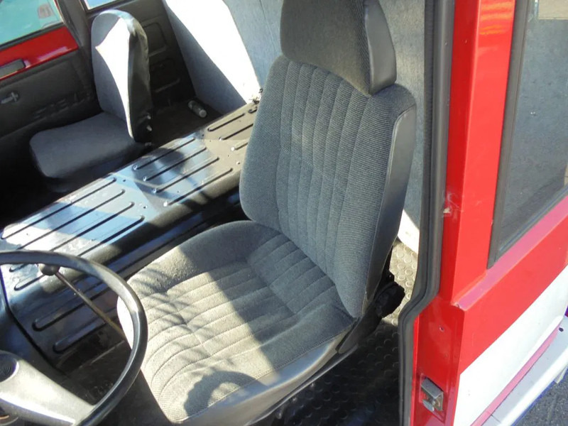 Steyr 1490 + Manual + 6X6 + 16000 L + TATRA - Samochód pożarniczy: zdjęcie 4 Steyr 1490 + Manual + 6X6 + 16000 L + TATRA - Samochód pożarniczy: zdjęcie 4