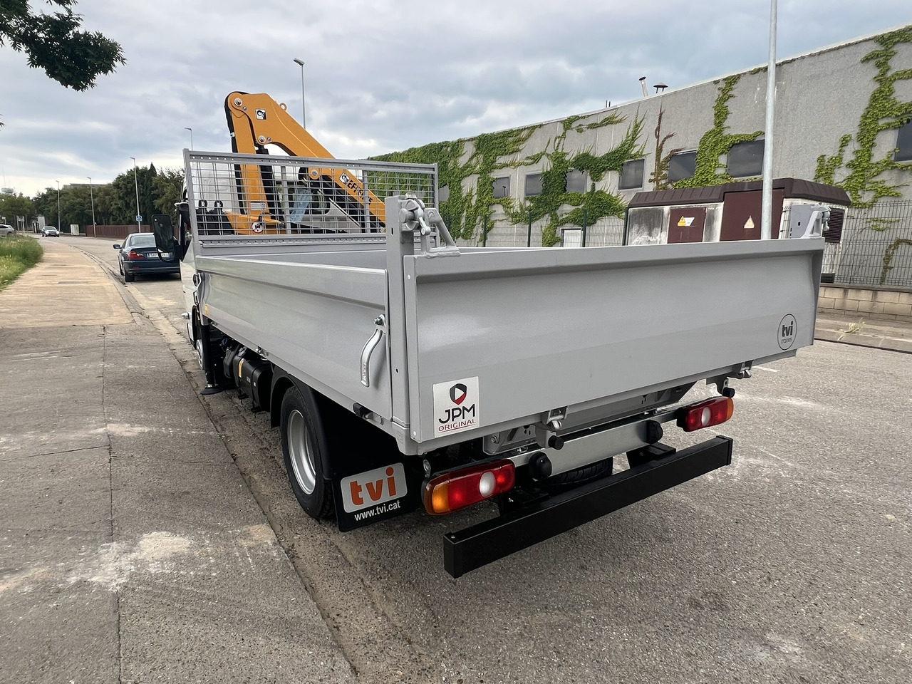 FUSO 35 3S - Samochod ciężarowy z HDS: zdjęcie 5 FUSO 35 3S - Samochod ciężarowy z HDS: zdjęcie 5