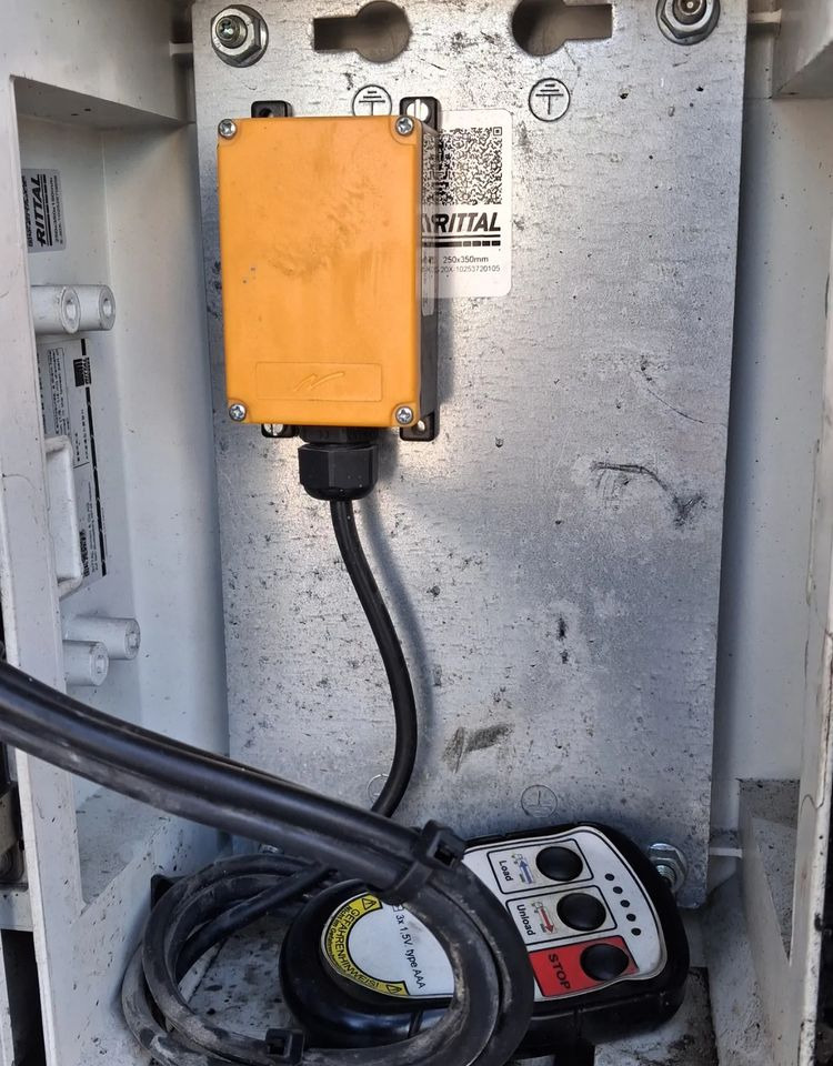 Reisch Ruchoma Podłoga 8mm - Naczepa z ruchomą podłogą: zdjęcie 4 Reisch Ruchoma Podłoga 8mm - Naczepa z ruchomą podłogą: zdjęcie 4