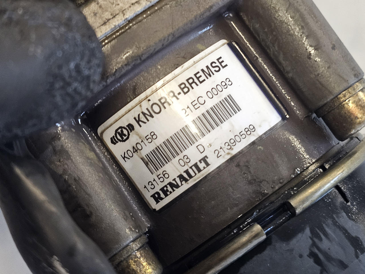 RENAULT PEDAL BRAKE VALVE / K040158 / 21390589 - Zawór hamulcowy: zdjęcie 5 RENAULT PEDAL BRAKE VALVE / K040158 / 21390589 - Zawór hamulcowy: zdjęcie 5