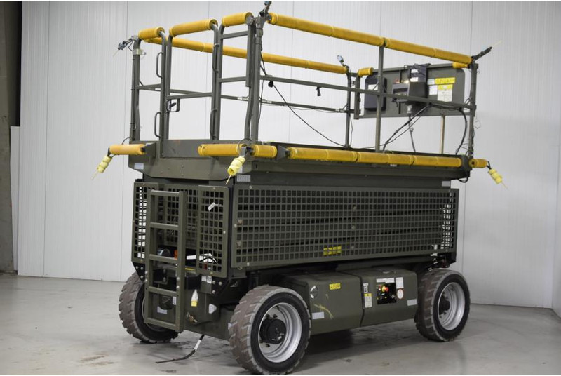 Podnośnik nożycowy JLG M3369: zdjęcie 9