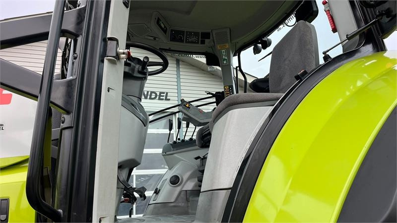 Claas Axion 830 Med frontlift. Velholdt traktor. - Ciągnik rolniczy: zdjęcie 4 Claas Axion 830 Med frontlift. Velholdt traktor. - Ciągnik rolniczy: zdjęcie 4