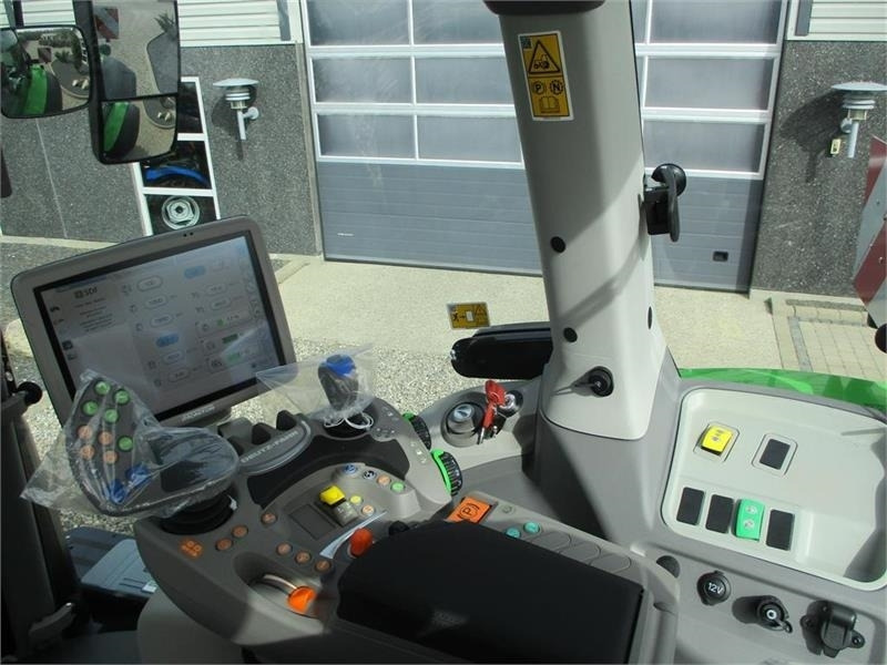 Ciągnik rolniczy Deutz-fahr 9340 TTV New and unused tractor: zdjęcie 9 Ciągnik rolniczy Deutz-fahr 9340 TTV New and unused tractor: zdjęcie 9