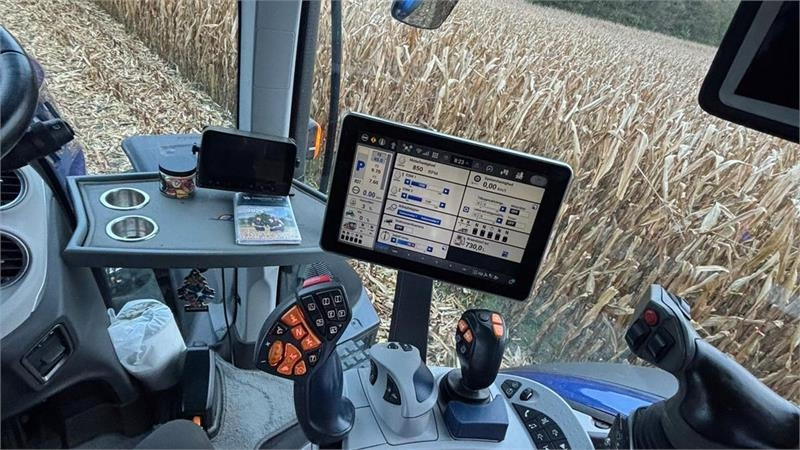 Ciągnik rolniczy New Holland T7.315 HD NEW GEN Frontlift og front PTO: zdjęcie 7 Ciągnik rolniczy New Holland T7.315 HD NEW GEN Frontlift og front PTO: zdjęcie 7