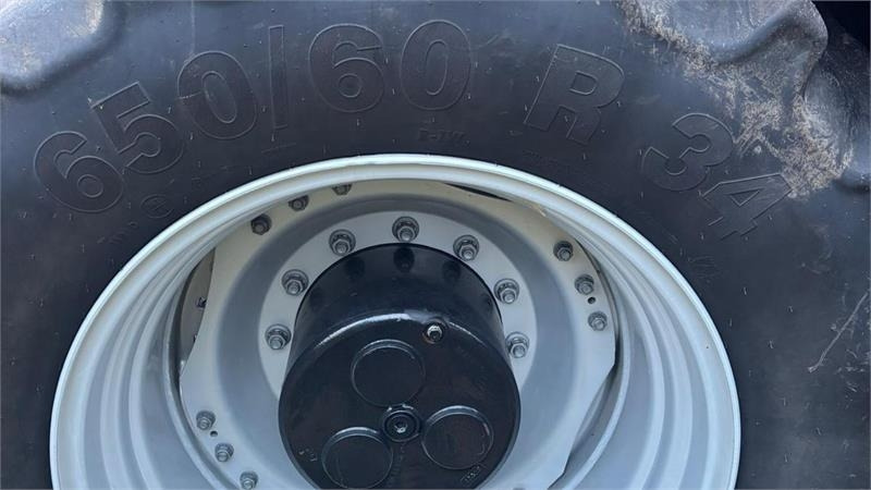 Ciągnik rolniczy New Holland T7.315 HD NEW GEN Frontlift og front PTO: zdjęcie 8 Ciągnik rolniczy New Holland T7.315 HD NEW GEN Frontlift og front PTO: zdjęcie 8