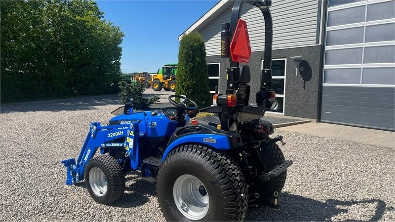 Solis H26 HST Turfdæk og Frontlæsser - Ciągnik rolniczy: zdjęcie 3 Solis H26 HST Turfdæk og Frontlæsser - Ciągnik rolniczy: zdjęcie 3